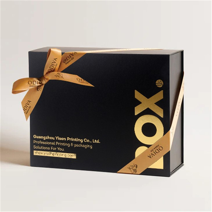 Black Magnetic Closure Gift Box Packaging