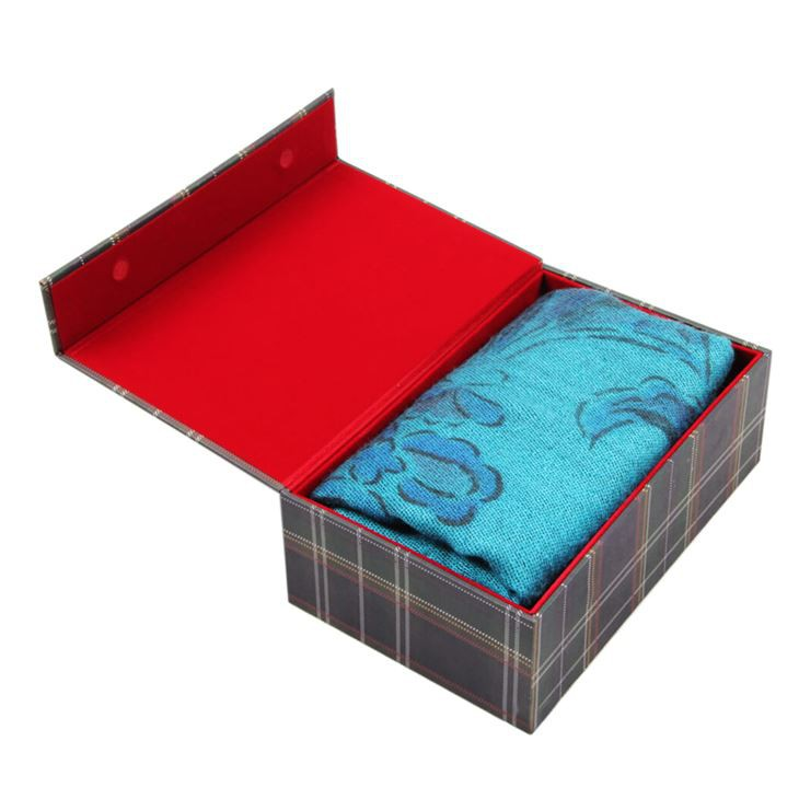Custom Scarf Packaging Gift Box