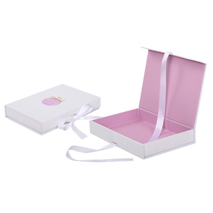 Luxury Valentine Gift Box With Ribbon