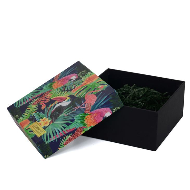 Shredded Paper Gift Box