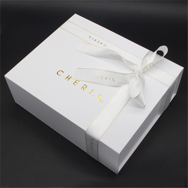 Magnetic Gift Boxes with Ribbon