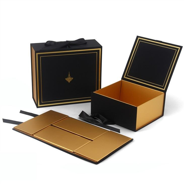 Collapsible Paper Gift Box