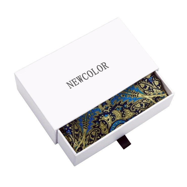 scarf box 3