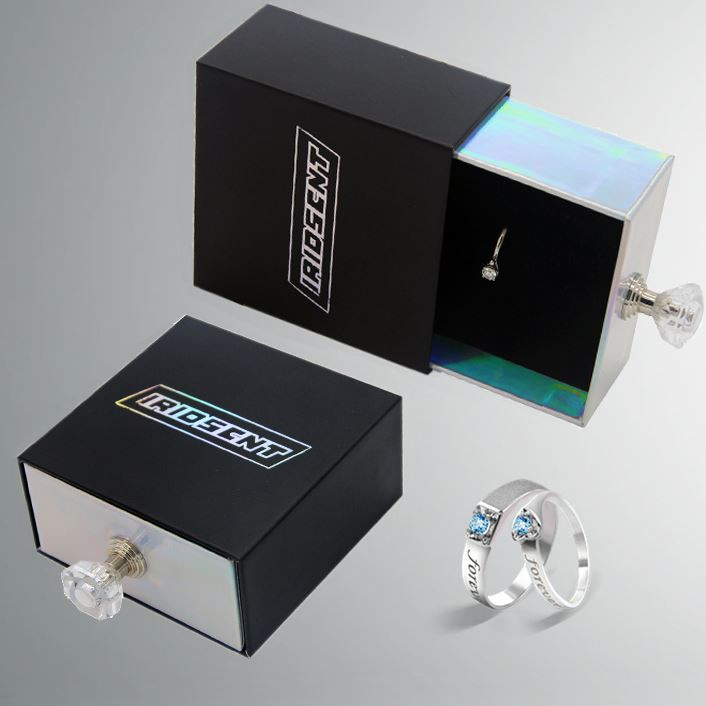 Holographic Cardboard Jewelry Boxes