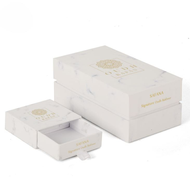 White Gift Boxes with Lids