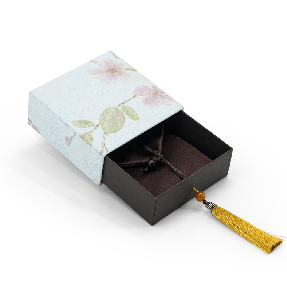 embroidered jewelry box.jpg